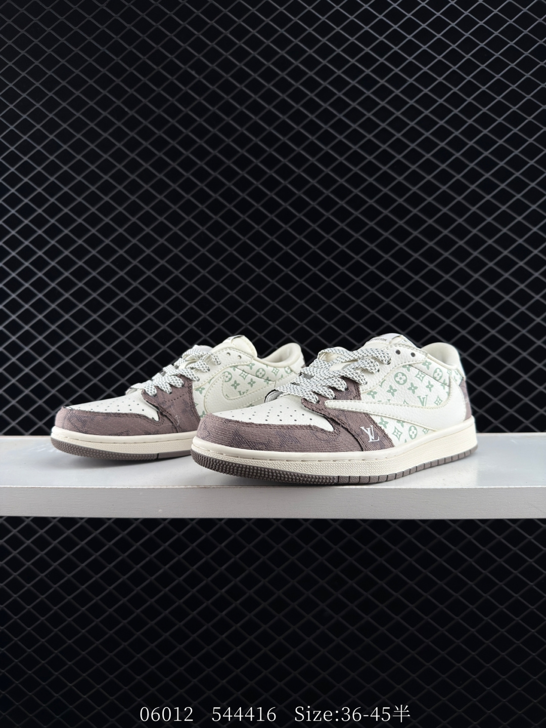 Nike Air Jordan 1 x Travis Scott AJ1